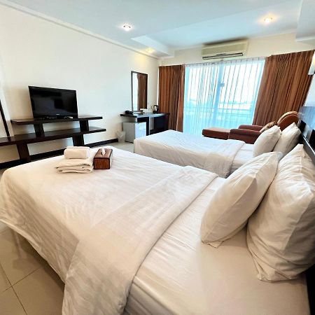 Hotel La Villa Khon Kaen Bagian luar foto