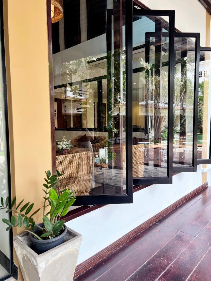 Hotel La Villa Khon Kaen Bagian luar foto