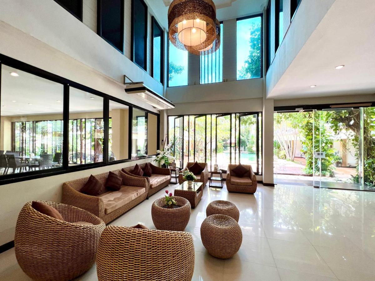 Hotel La Villa Khon Kaen Bagian luar foto