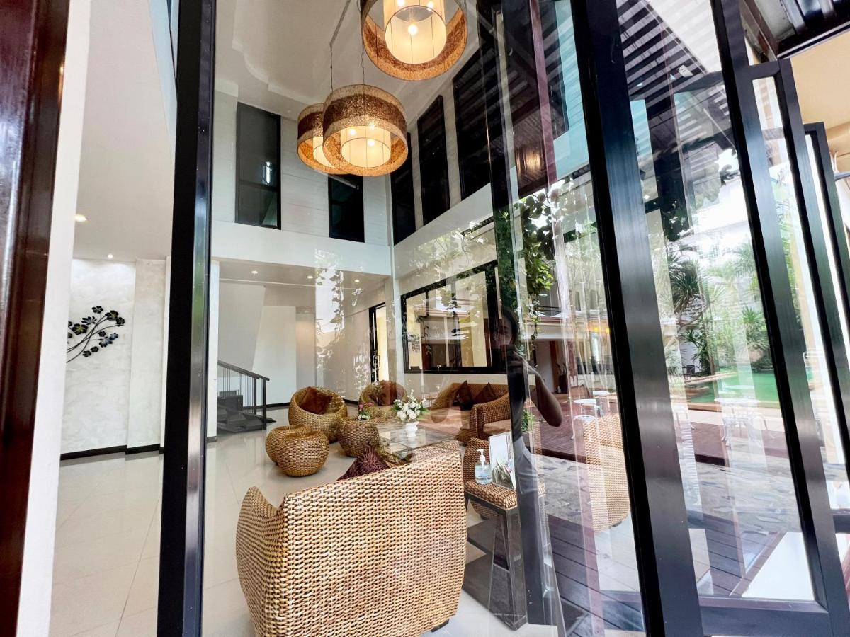 Hotel La Villa Khon Kaen Bagian luar foto