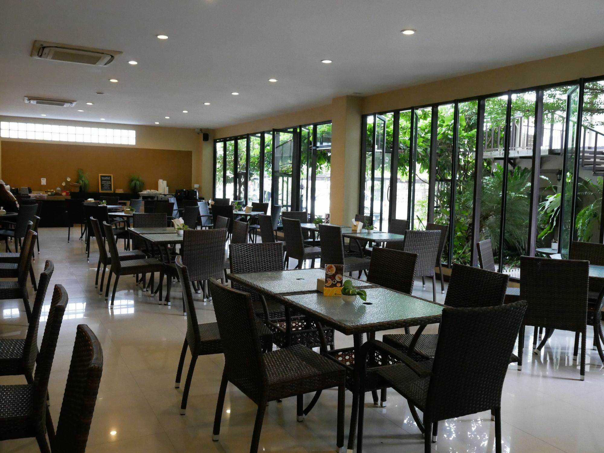 Hotel La Villa Khon Kaen Bagian luar foto